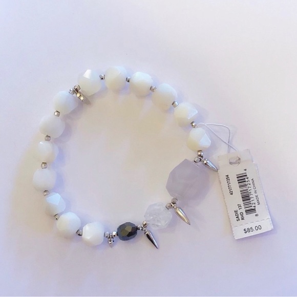 Kendra Scott White Quartz Stretch Bracelet OSFM BNWT - Picture 3 of 6